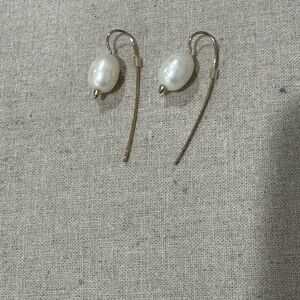 Elegant Pearl Drop Earrings Stella & Dot Gold French Wire Retired Vintage Rare